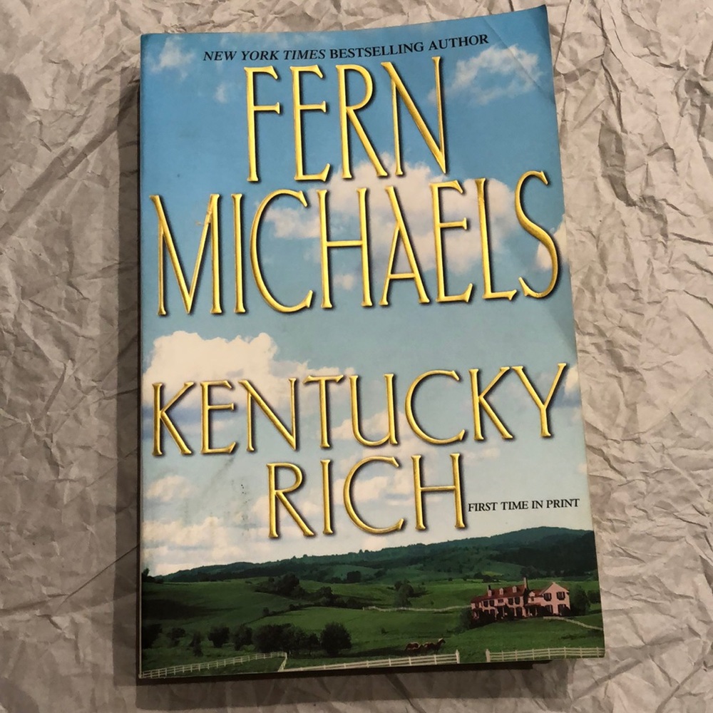 ⭐️5 for $15⭐️ Kentucky Rich by Fern Michaels | Book